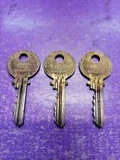3 MATCHING Yale keyed ORIGINAL PARACENTRIC SECURITY KEYS  GE 48 #26613 picture
