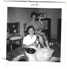 Vintage Photo Pretty Girl on Floor Gift TV Knee Brace Prosthetic ? Lesbian Int picture