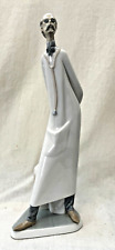 Lladro Doctor Male Porcelain Figurine #4602 w/ Stethoscope Spain one foot flaw picture