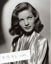 LAUREN BACALL 8X10 PHOTO X8401 picture