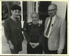 1991 Press Photo Attendees At Reception For Jewish Bonds, Mintz Residence picture