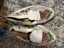 VTG Native American Taos Pueblo Indian Beaded Flower White Leather Moccasins picture