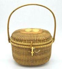 R.L. Webber Nantucket Seashell Motif Lid Latch Handled Basket Vintage picture