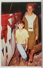 Alabama's First Lady Mrs Wallace at County Fair with Child Postcard Q5 picture