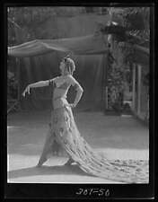 St Denis,Ruth,dancers,performances,portrait photographers,women,q,A Genthe,1913 picture