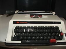 Olympiette DeLuxe typewriter, original case, excellent condition picture