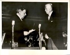 GA181 1953 Original Photo ACCEPTS NOBEL PRIZE AMID DEMONSTRATION George Marshall picture