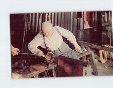 Postcard Gaffer Making a Steuben Glass Corning Glass Center New York USA picture