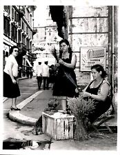 LD298 1964 Original Photo LAVENDER AND SLOW PACE in VIA CONDOTTI SHOPPING STREET picture