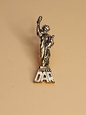 DAR Statue of Liberty Daughters of Revolution Gold Tone Vintage Lapel Hat Pin picture
