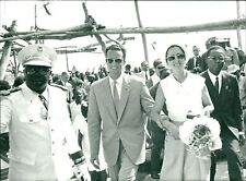 1970 ONGO CONGO WAGENTAS REINE VISITE PENDANT I... - Vintage Photograph 4116848 picture