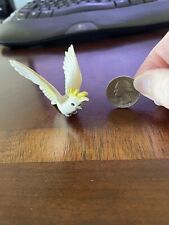 Vintage Hagen Renaker Yellow Crested Cockatoo Bird Wings Spread Made in USA picture