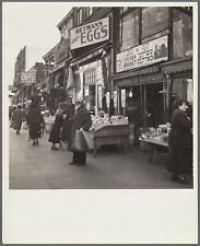 Photo, 1930's Bathgate Avenue in the Bronx, NY, Jewish Chicken Store 58281237 picture