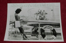 1961 Press Photo Passengers Enjoy Swimming Pool On Portuguese Liner Santa Maria picture
