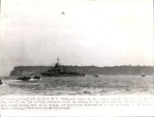 LD242 1943 Oversize Wire Photo CONVOY HEAD TO ARAWE NEW BRITAIN INVASION POINT picture