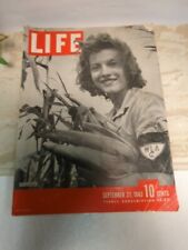 1943 WWII LIFE Magazine September 27, Harverster Women’s Land Army, Navy HellCat picture