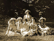 1922 Women of Fashion Vintage Old Photo 8.5