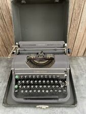 Antique 1930s-40s, Underwood Universal Portable Typewriter, with Case, *WORKS* picture