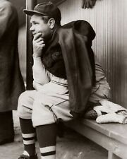1935 BABE RUTH Final Days DUGOUT PHOTO Boston Braves (213-G) picture