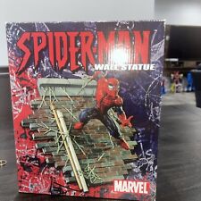✨Marvel Diamond Select Spider-Man Wall Statue Limited Edition of #222/1000 picture