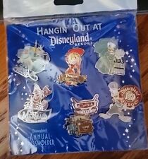 Disneyland Annual Passholder Pin Set(Hangin' Out At) picture