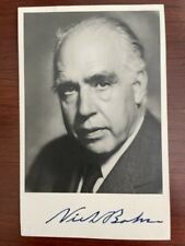 NIELS BOHR SIGNED PHOTO, DANISH PHYSICIST, 1922 NOBEL PRIZE, ATOMIC STRUCTURE picture