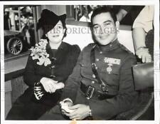 1938 Press Photo Cuba's Colonel Fulgencio Batista & wife aboard train in Florida picture