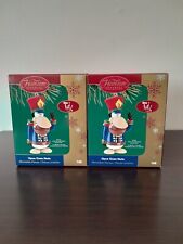 Set Of 2  Opus N' Bill Carlton Cards Heirloom OPUS GOES NUTS Holiday Ornament picture