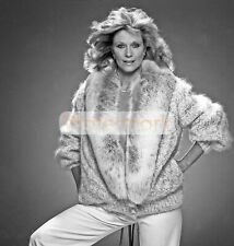 Sexy MARY FRANN Bob Newhart TV Wife in Fur Pro Pigment Photo (8.5
