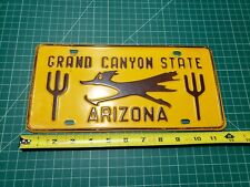 - RARE -Arizona Grand Canyon State Roadrunner Metal License Plate 1950s Souvenir picture