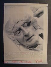 AP Wire Press Photo 1985 John Stenberg 100 of Mass having Cataract Surgery picture