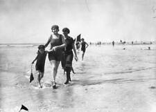Bathers enjoy the weather at Paris Plage c1900 Old Photo picture