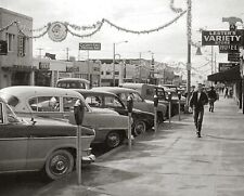 1957 HUNTINGTON BEACH Street Scene PHOTO  (225-P) picture
