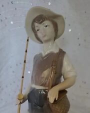 Lladro BOY GOING FISHING by Salvador Furió #4809 Gloss Finish Original Pole MINT picture