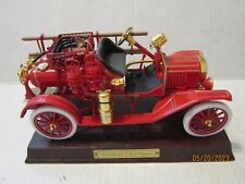 Franklin Mint Presents 1916 Model T Fire Engine 1:16 Scale Very Detailed picture