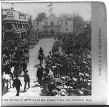 Pres Roosevelt arriving at the Alamo Plaza, San Antonio, Tex Old Photo picture