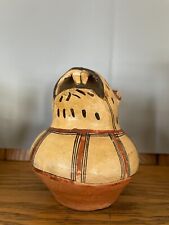 Amazonian Ecuador ceramic vessel canelos quichua picture