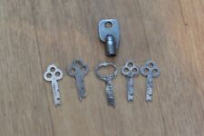 5 Cash Register Keys-3 NCR-1 Eagle-1 Unmarked-1 ADEMCO Vending Machine Key#1051O picture