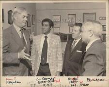 1976 Press Photo Daniel Moynihan with Dentists in Discussion - ctaa08404 picture