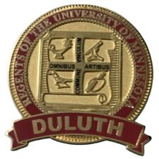 UMD University of Minnesota Duluth Crest Souvenir Pin picture