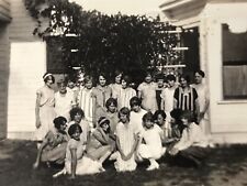1920’s Group Of Women Flappers Short Hair Picture Photograph Vintage picture