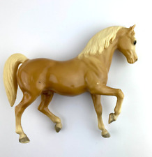 Breyer Horse Palomino - Traditional - Glossy  - Has Marks picture