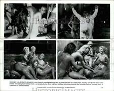 1981 Press Photo Actor John Candy & Mud Wrestling Women in 
