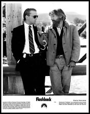 Dennis Hopper + Kiefer Sutherland in Flashback (1990) ORIG VINTAGE PHOTO M 176 picture