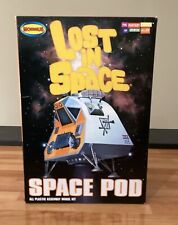 Moebius Lost in Space, SPACE POD  plastic model kit. #901   Pre-owned Good Cond. picture