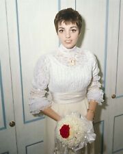 Liza Minnelli rare 1967 portrait in her wedding gown holding bouquet 4x6 photo picture