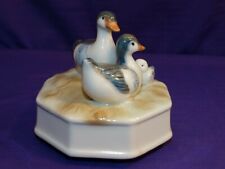 OTAGIRI ROTATING MUSIC BOX DADDY MAMMA BABY DUCK PLAYS WHAT THE WORLD NEEDS NOW picture
