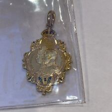 SCOTLAND.GEORGE V & QUEEN MARY CORONATION GOLD ENAMELED MEDAL.SIZE:45 x 30 mm… picture