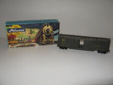 Vintage HO Scale Athearn Express Car A.T.S.F. 7