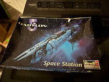 Babylon 5 Space Station Model Kit #85-3622 Revell - 1998 picture